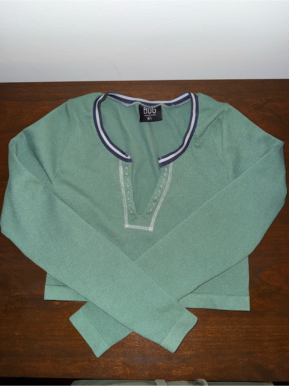 BDG (urban outfitters) Mint-Green V-Neck Top with Navy-Trim Size M/L